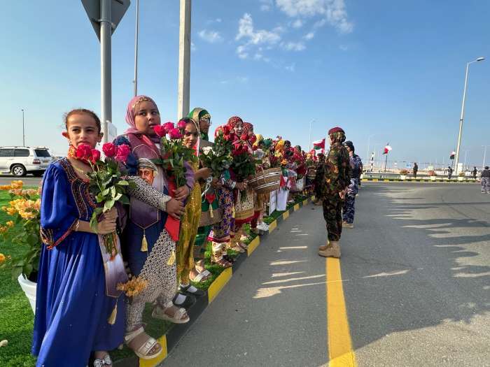 Nakhal Citizens Organise Reception On Royal Motorcade Passing Across Wilayat