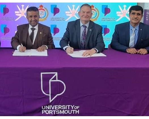 Oman Signs Academic Connection Agreement With UK University