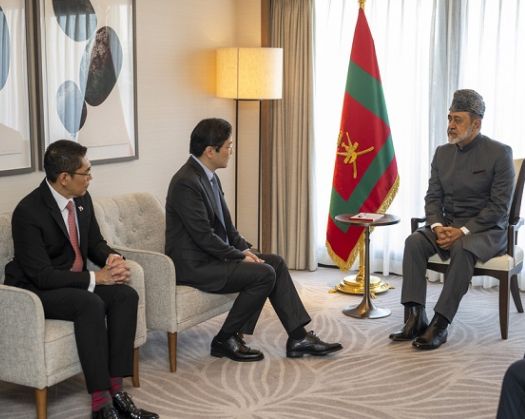 HM The Sultan Gives Audience To Singapore Deputy PM