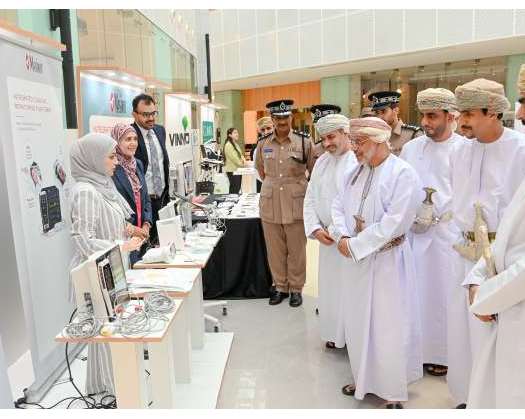 Specialists Hold Meeting In Salalah To Prepare For Crises And Disasters