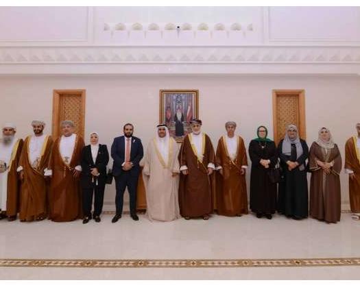 State Council Chairman Meets Arab Parliament Delegation