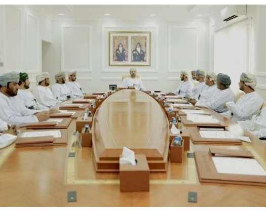 Al Wusta Municipal Council Reviews Economic Activities In The Governorate