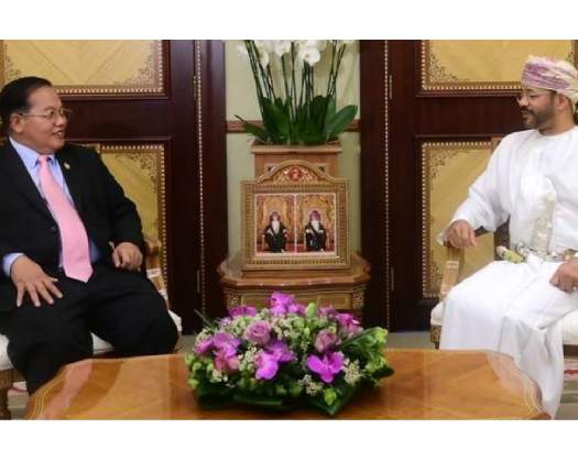 Sayyid Badr Receives Cambodian Official