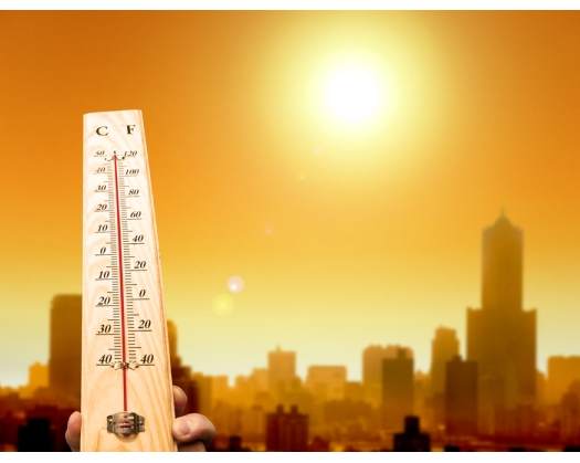 Temperatures Soar To 48°C In Oman; Health Warnings Issued