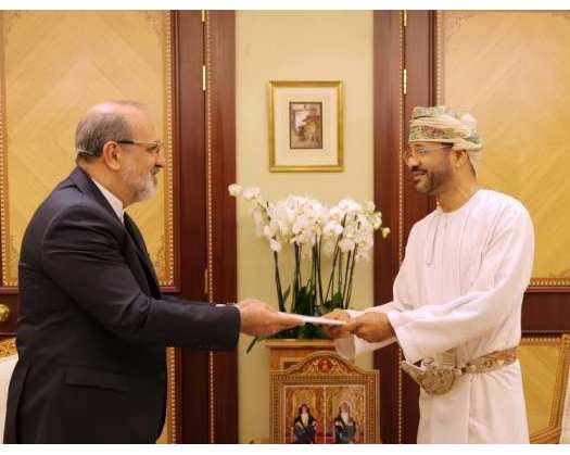 Sayyid Badr Receives Two Letters From Iranian Foreign Minister