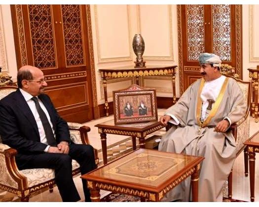 Royal Office Minister Receives Yemeni Official