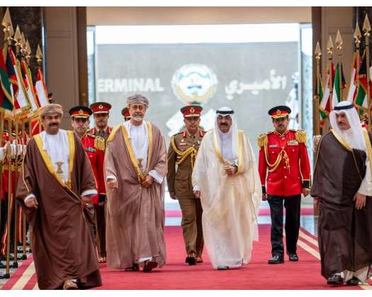 His Majesty The Sultan Leaves Kuwait