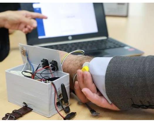 Omani Students Develop Smart Bracelet For Detection Of Epileptic Seizures