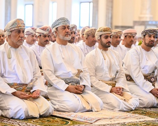 His Majesty Offers Eid Prayers At Al Murtafaa Garrison Mosque