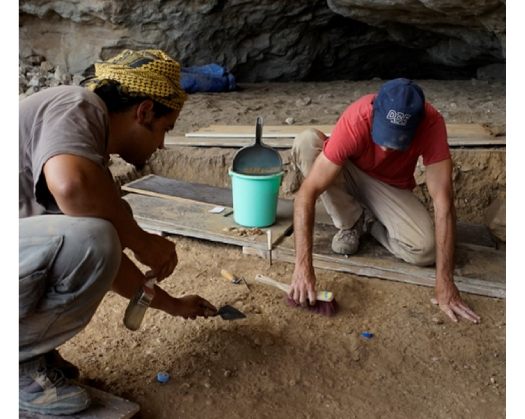 Evidence Of Paleolithic Era Settlement Found In Natif Cave In Dhofar Governorate