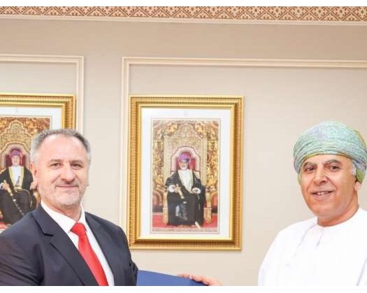 Oman’s Foreign Ministry Undersecretary Receives Copies Of Credentials Of Several Ambassadors