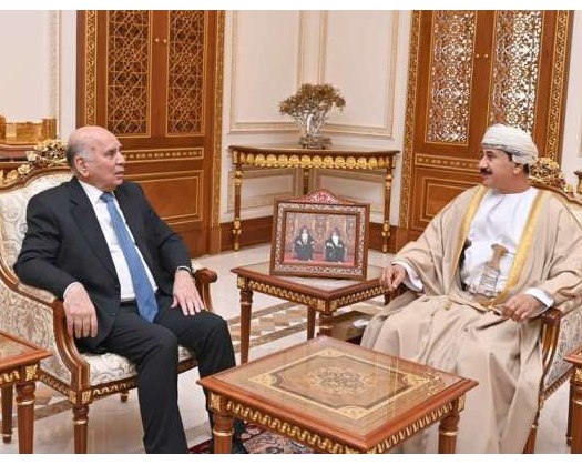 Royal Office Minister Receives Iraqi Official