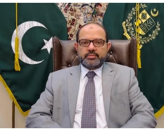 ‘Passports Of Pakistanis Deported From Oman, GCC To Be Cancelled’