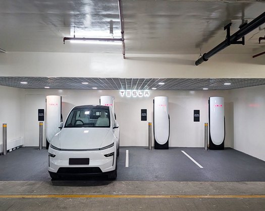 Tesla Launches India's First Charging Facility At Mumbai's BKC