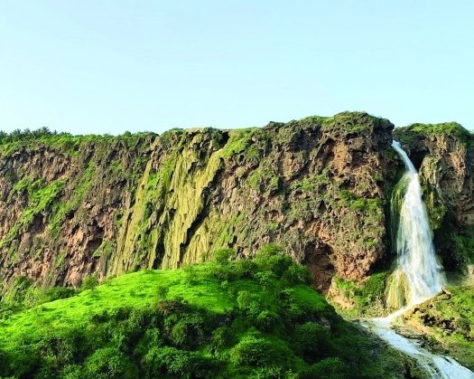 Wadi Darbat: Where Waterfalls, Heritage Meet