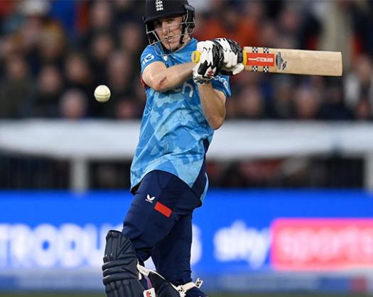 Brook-Jacks Partnership Helps England Keep Series Alive, Break Australia's 14 Match Long ODI Win Streak