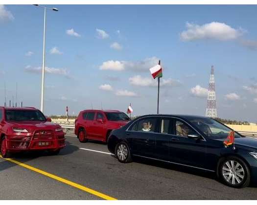 Nakhal Citizens Organise Reception On Royal Motorcade Passing Across Wilayat