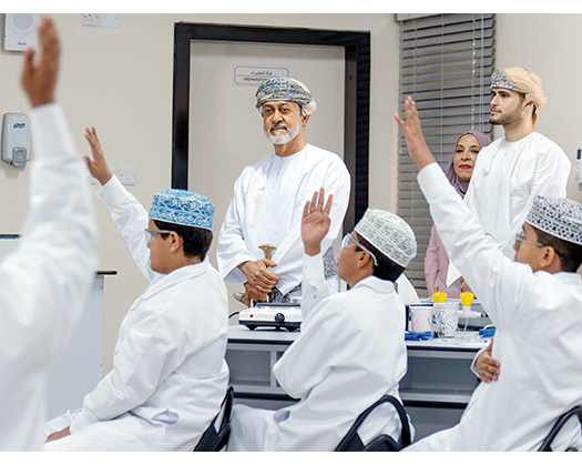 HM The Sultan Visits Sultan Faisal School In Wilayat Of Al Amerat