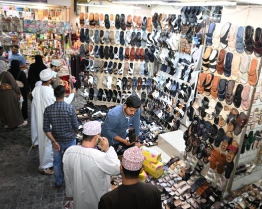 Eid Al Fitr Holiday Mood Set With Shopping
