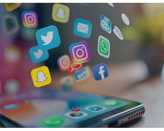 Experts Warn Of Social Media’s Silent Strain On Mental Health